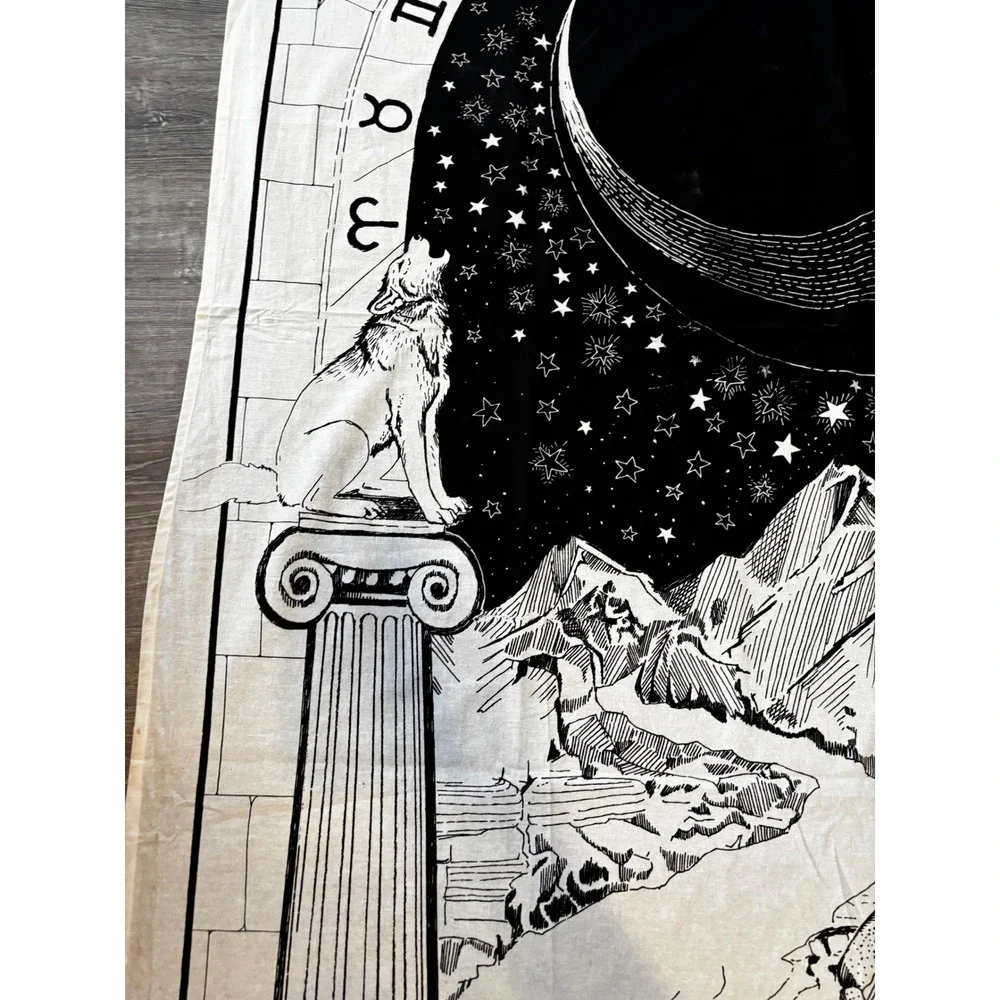 The Moon Tarot Card Tapestry Black White XVIII Wolf Zodiac Wall Hanging 74x57